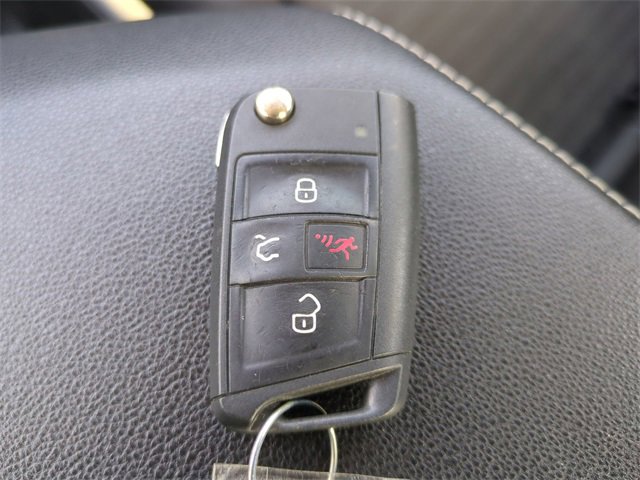 Used 2025 Volkswagen Jetta S image 33