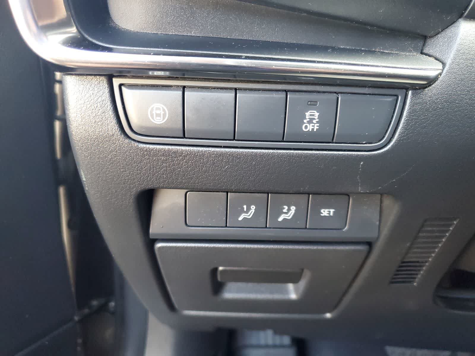 Used 2019 MAZDA MAZDA3 Hatchback FWD image 19