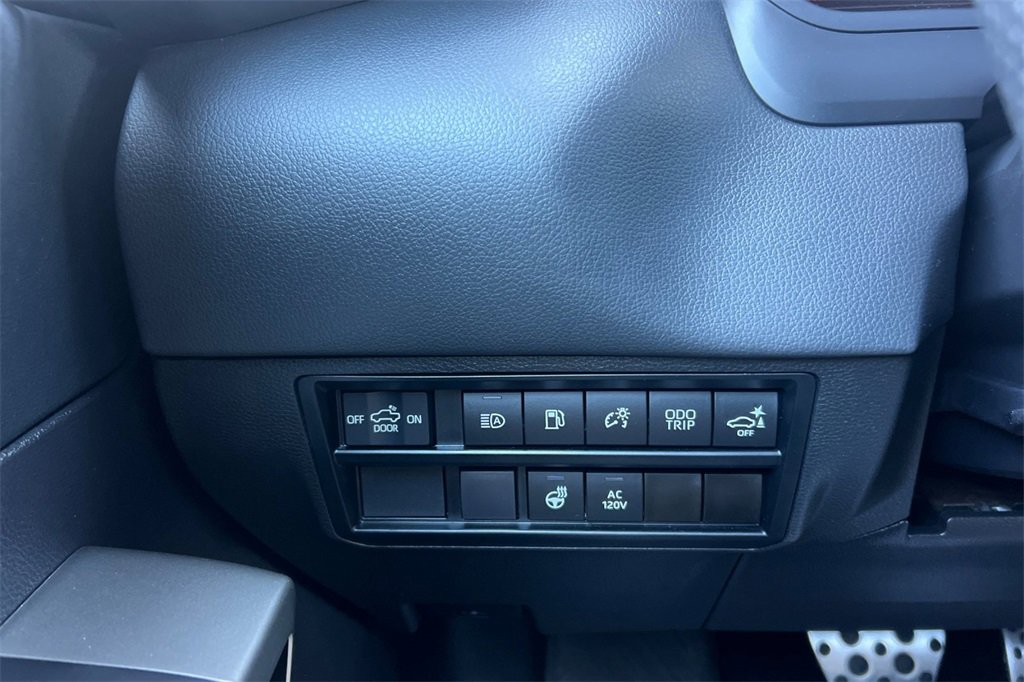 Used 2023 Toyota Tundra Limited image 32