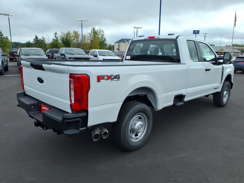 New 2026 Ford F350 XL image 3