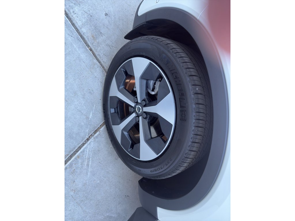 New 2026 Volvo XC40 B5 Plus w/ Protection Package Premier AWD/4WD image 17