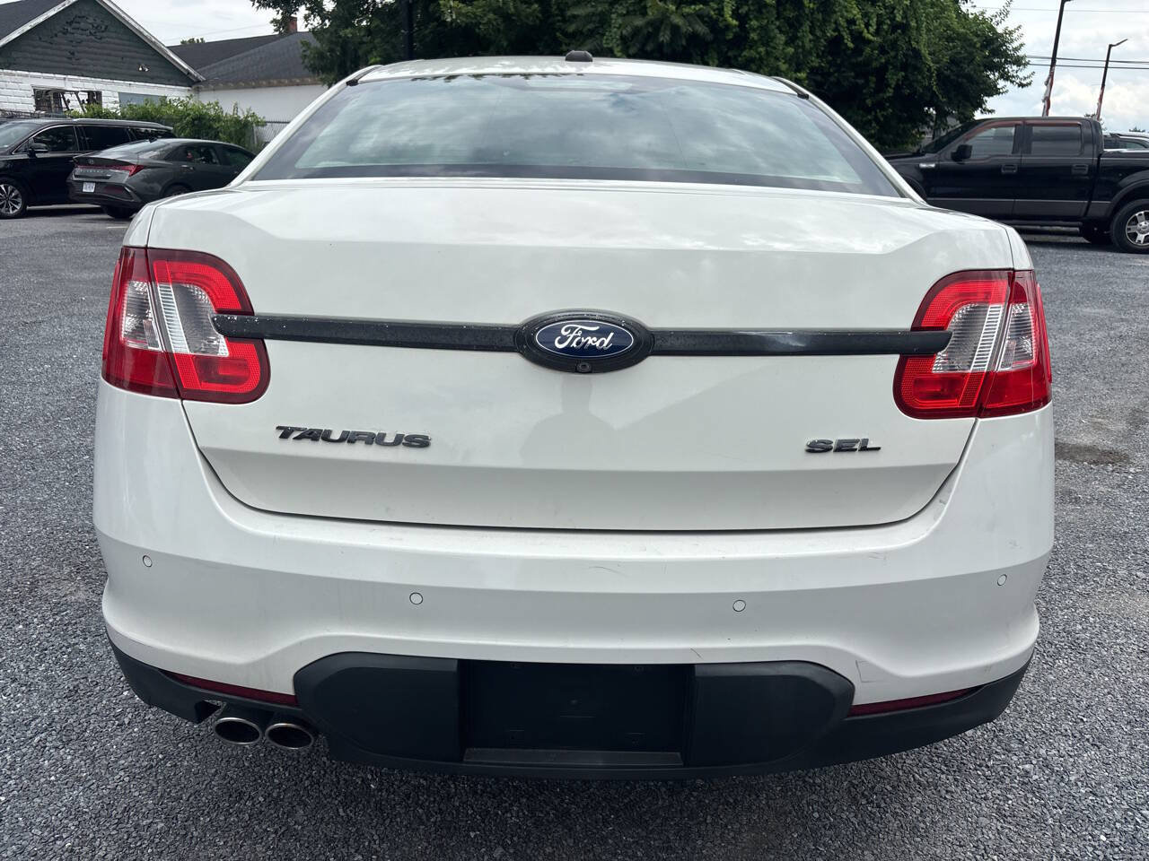 Used 2011 Ford Taurus SEL w/ 202A Rapid Spec Order Code FWD image 6
