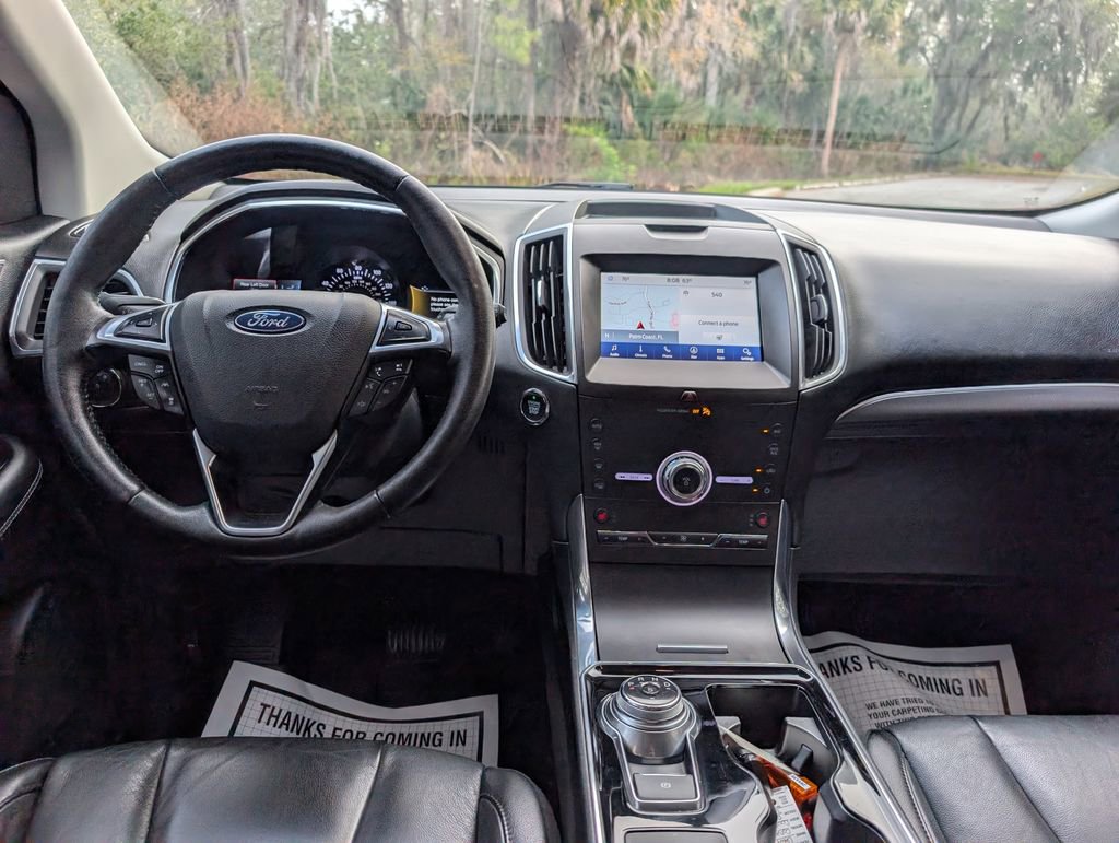 Used 2020 Ford Edge Titanium FWD image 11