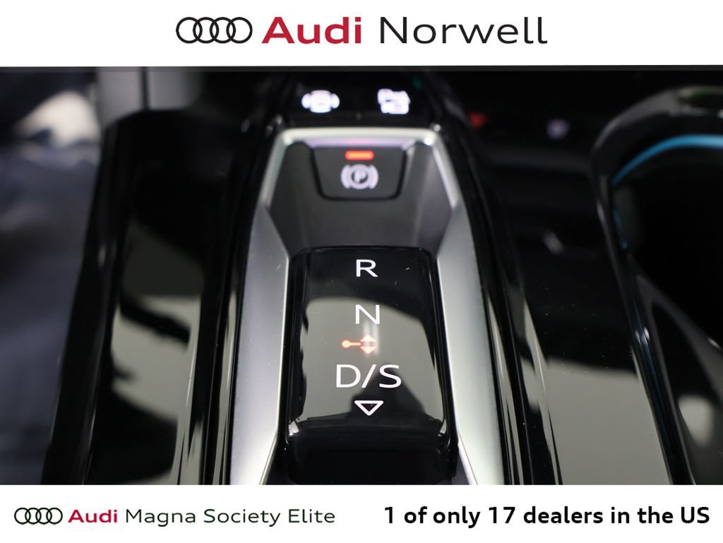 Used 2025 Audi Q5 2.0T w/ Premium Plus AWD/4WD image 4