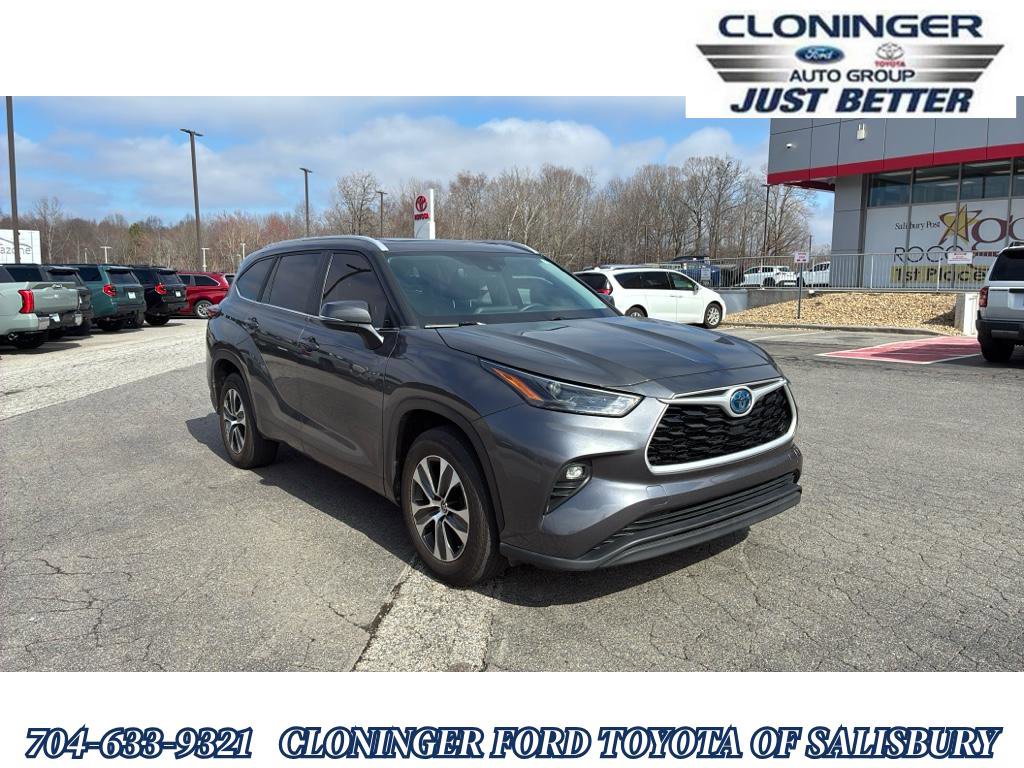 Used 2023 Toyota Highlander XLE