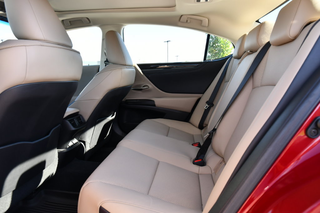 Used 2021 Lexus ES 350 w/ Premium Package FWD image 20