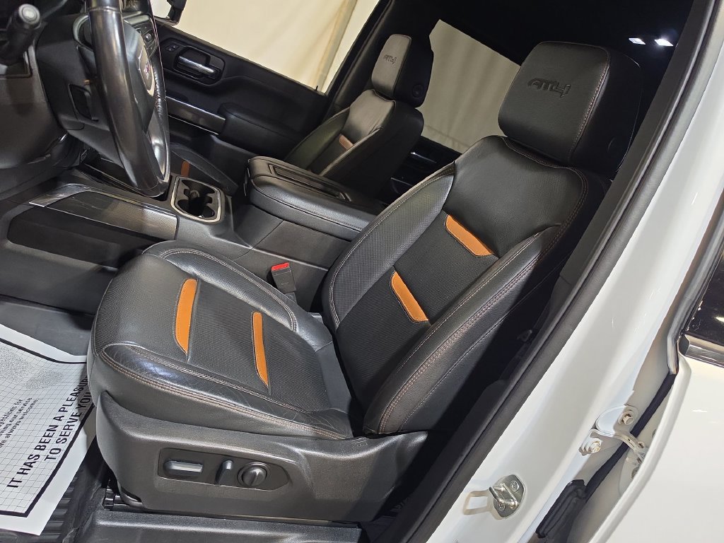 Used 2022 GMC Sierra 2500 AT4 w/ AT4 Preferred Package AWD/4WD image 13