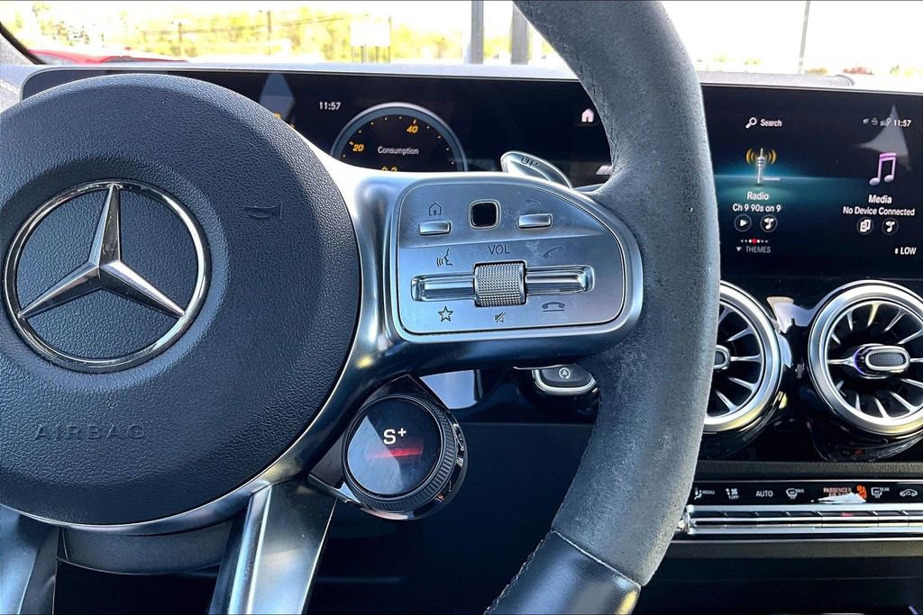 Used 2023 Mercedes-Benz GLA 35 AMG 4MATIC image 19