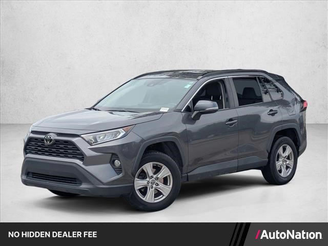 Used 2021 Toyota RAV4 XLE w/ Convenience Package FWD image 1