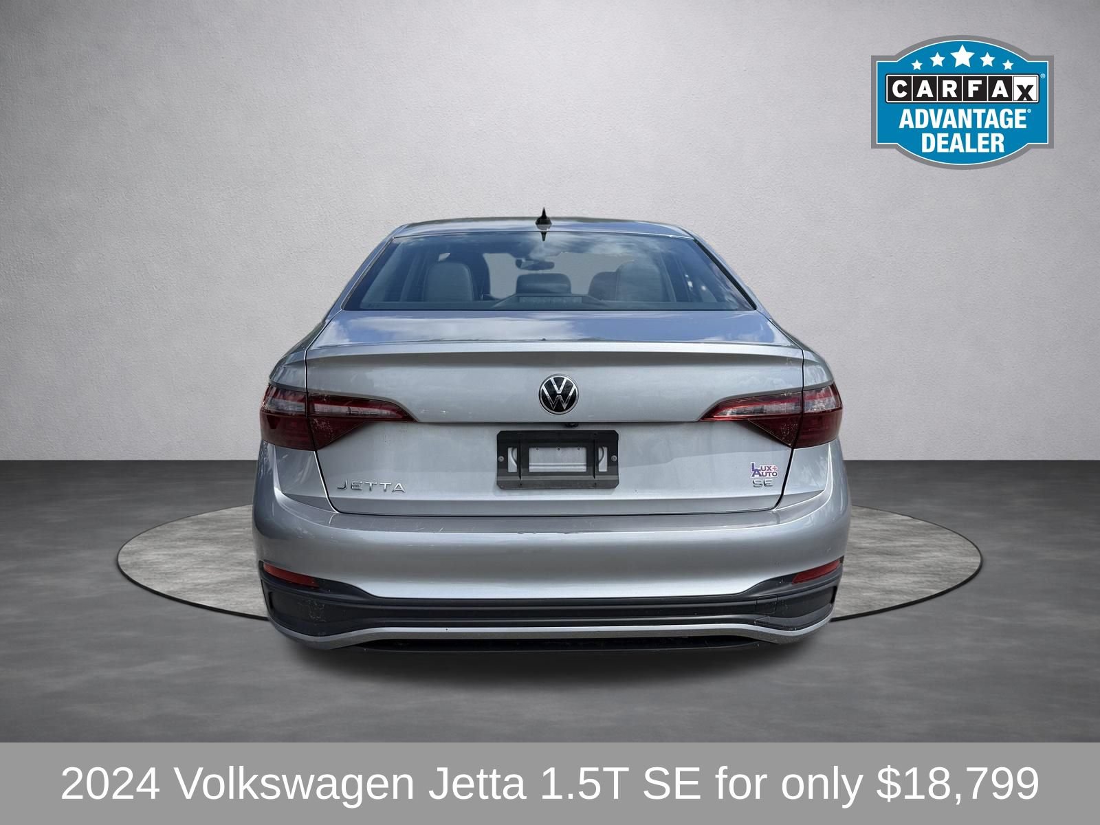 Used 2024 Volkswagen Jetta SE FWD image 4