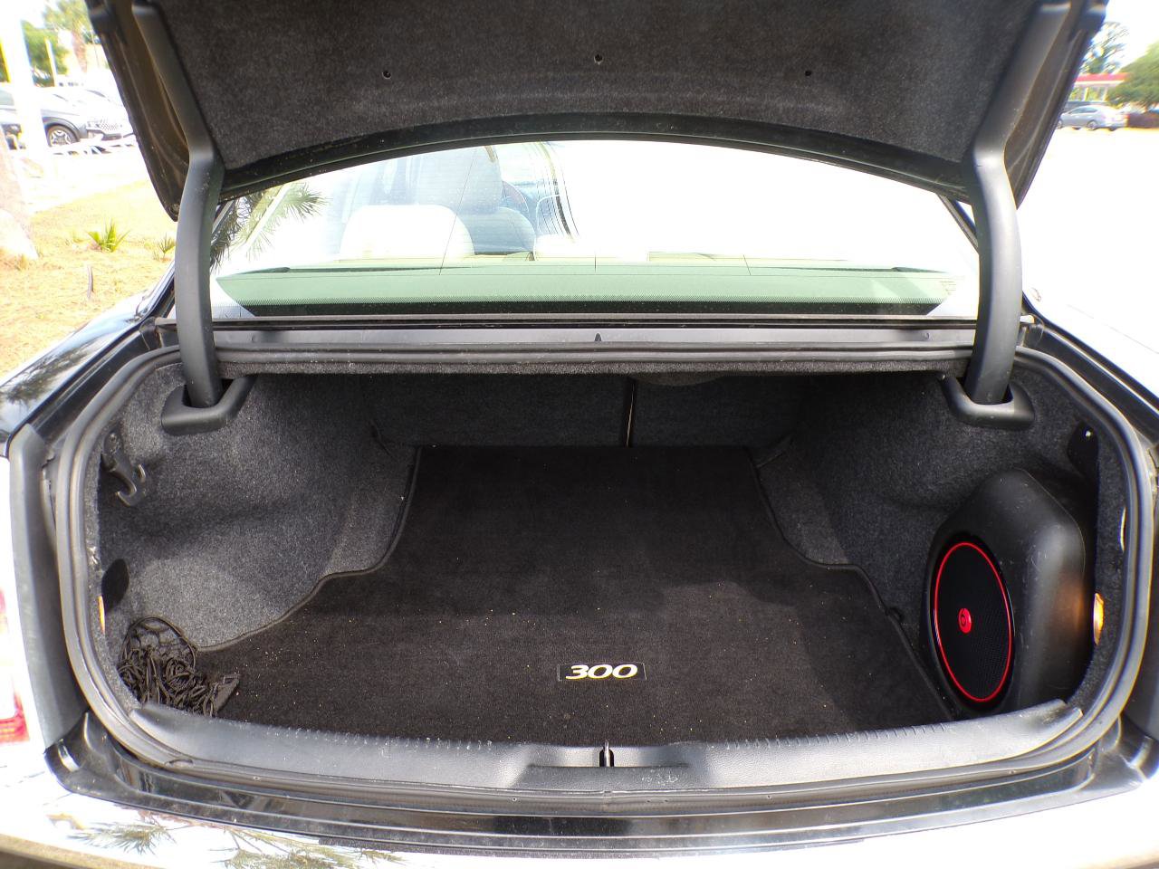 Used 2013 Chrysler 300 C w/ Beats Audio Group RWD image 8