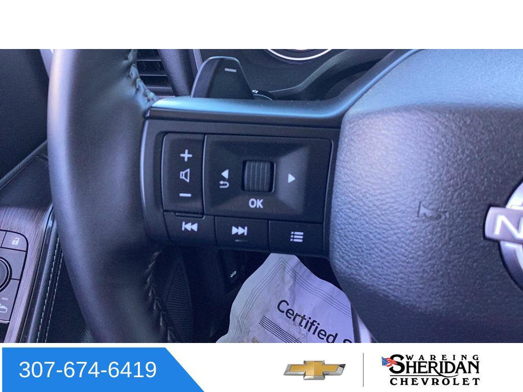 Used 2025 Nissan Rogue SV image 18