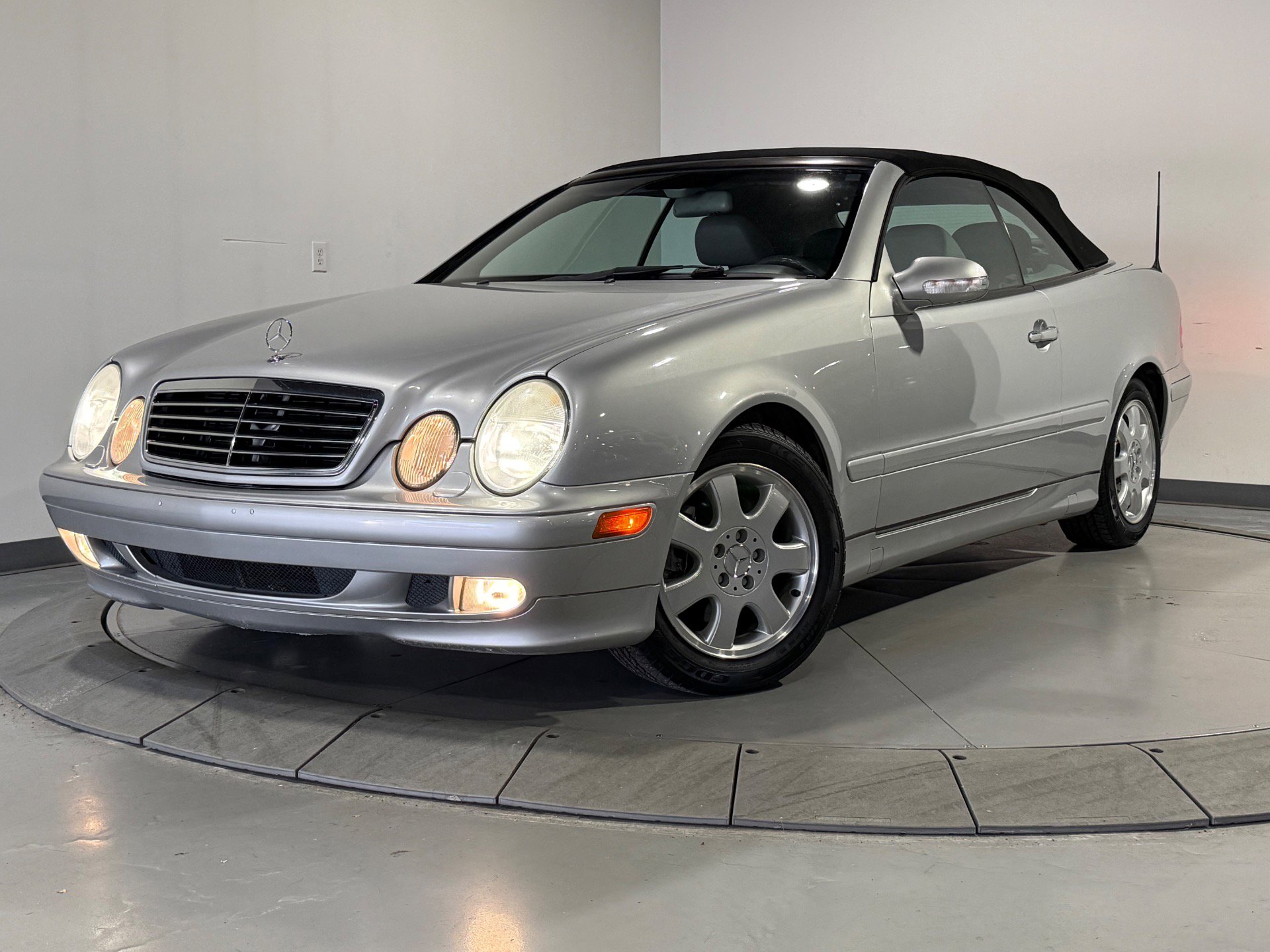 Used 2002 Mercedes-Benz CLK 320 Cabriolet