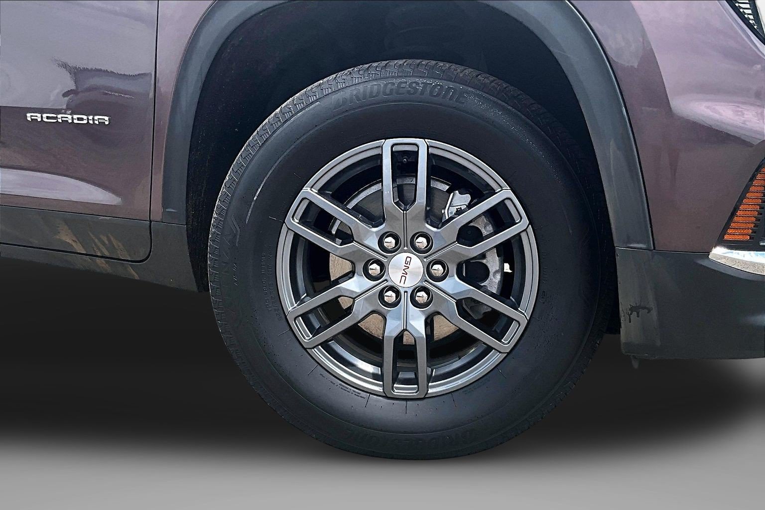 Used 2025 GMC Acadia Elevation FWD image 8