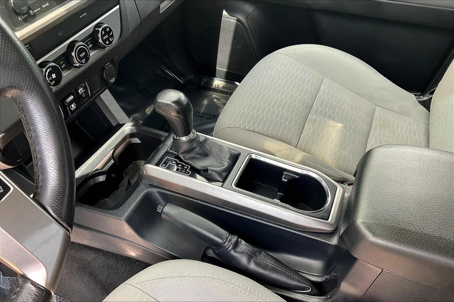 Used 2018 Toyota Tacoma SR5 RWD image 17
