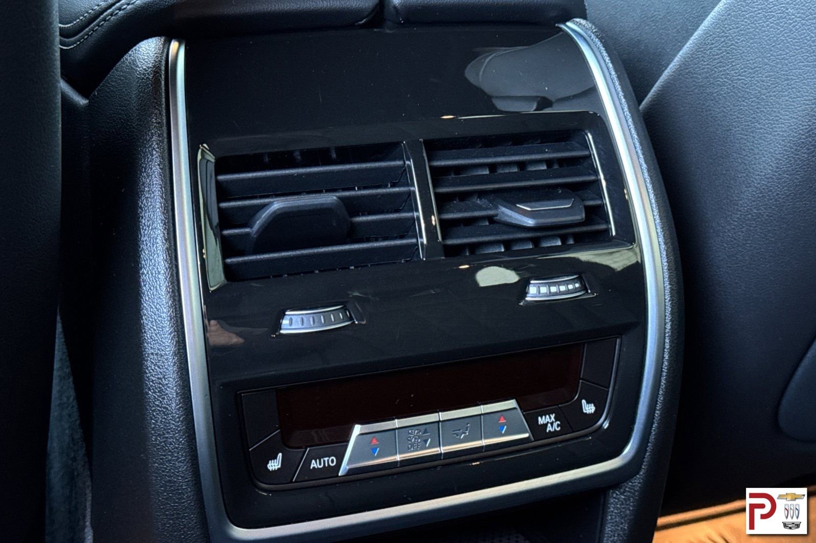 Used 2026 BMW X5 xDrive50e image 15