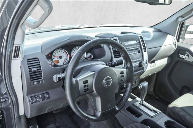 Used 2012 Nissan Frontier PRO-4X AWD/4WD image 10