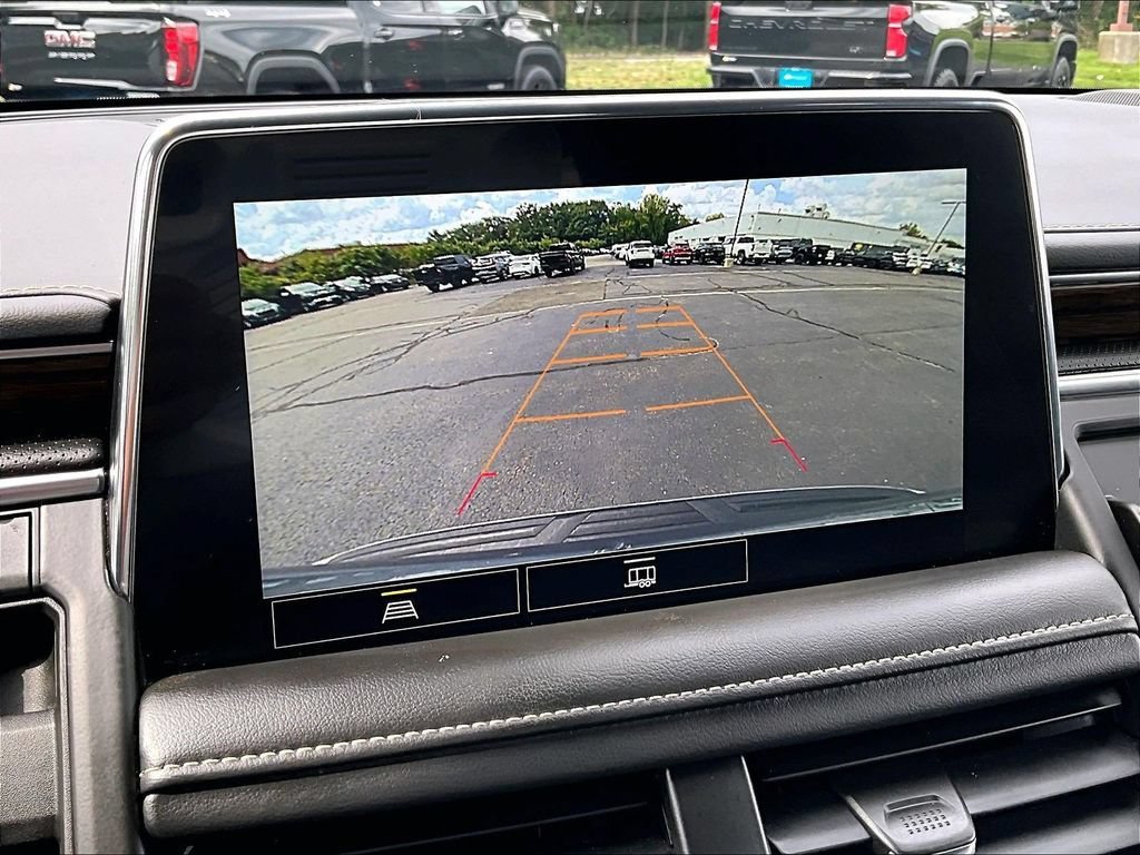 Used 2021 Chevrolet Suburban Premier AWD/4WD image 19
