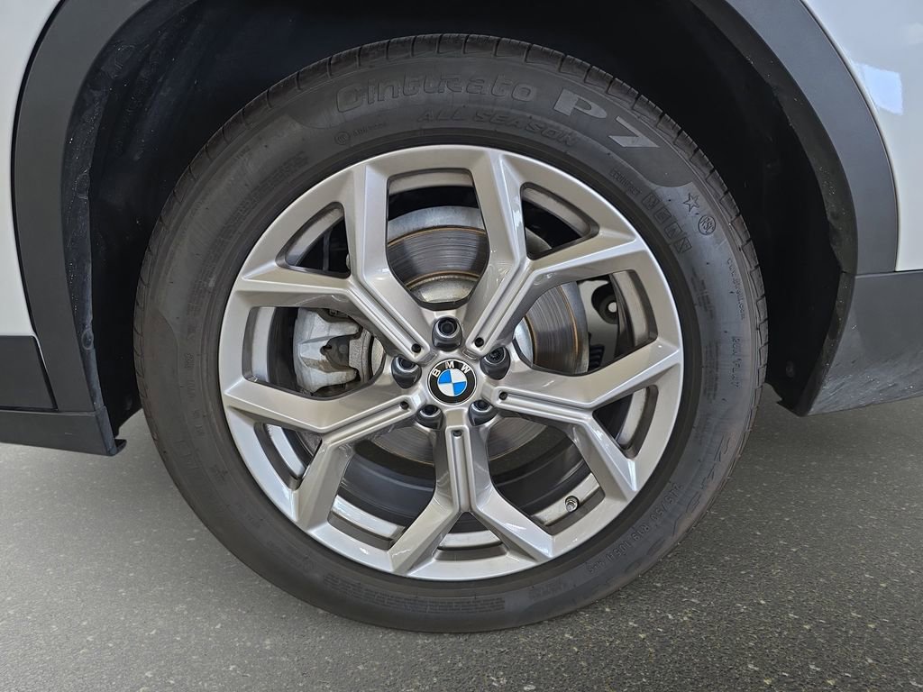 Used 2020 BMW X4 xDrive30i w/ Premium Package AWD/4WD image 32
