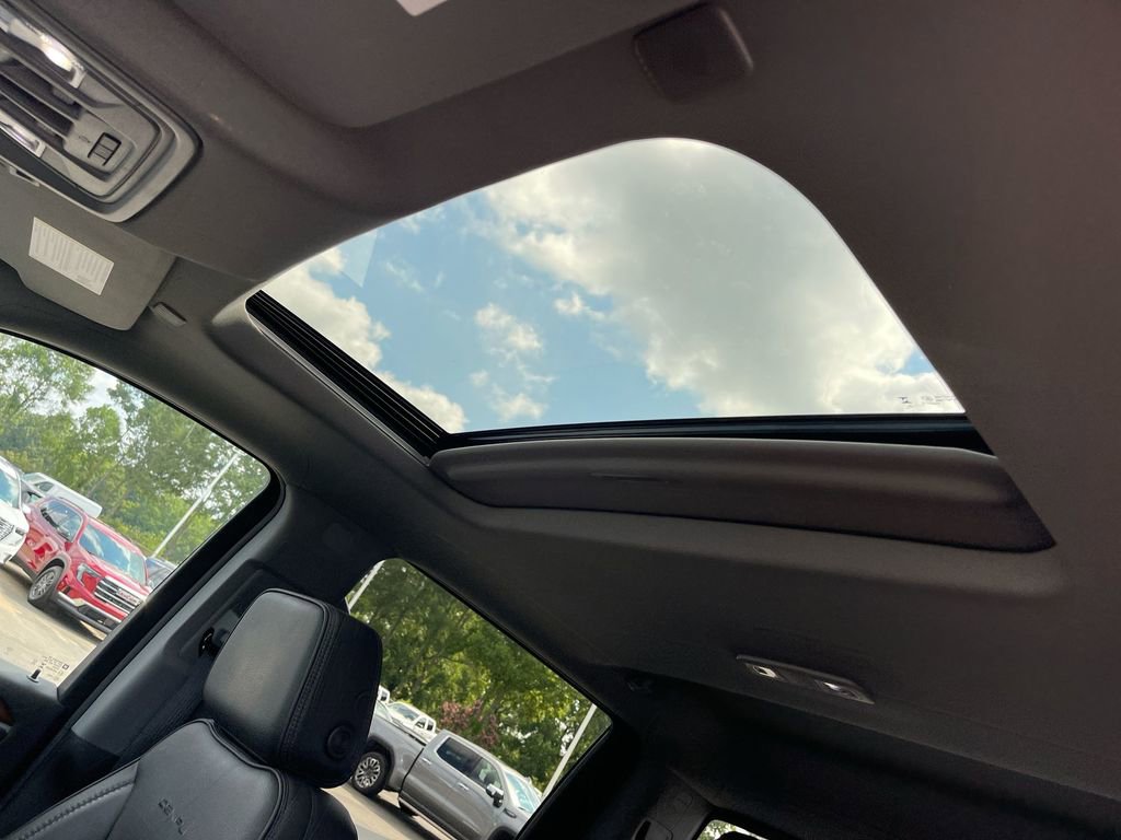 Used 2024 GMC Sierra 1500 Denali w/ Denali Reserve Package image 12