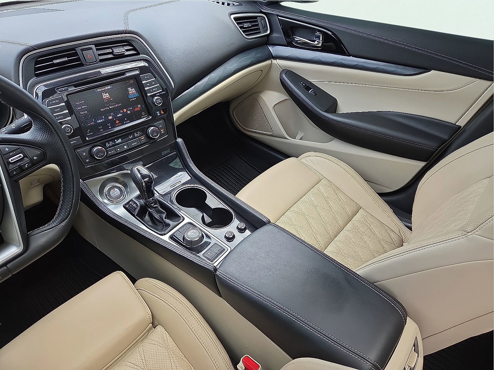 Used 2023 Nissan Maxima Platinum w/ Sport Mat Group FWD image 12