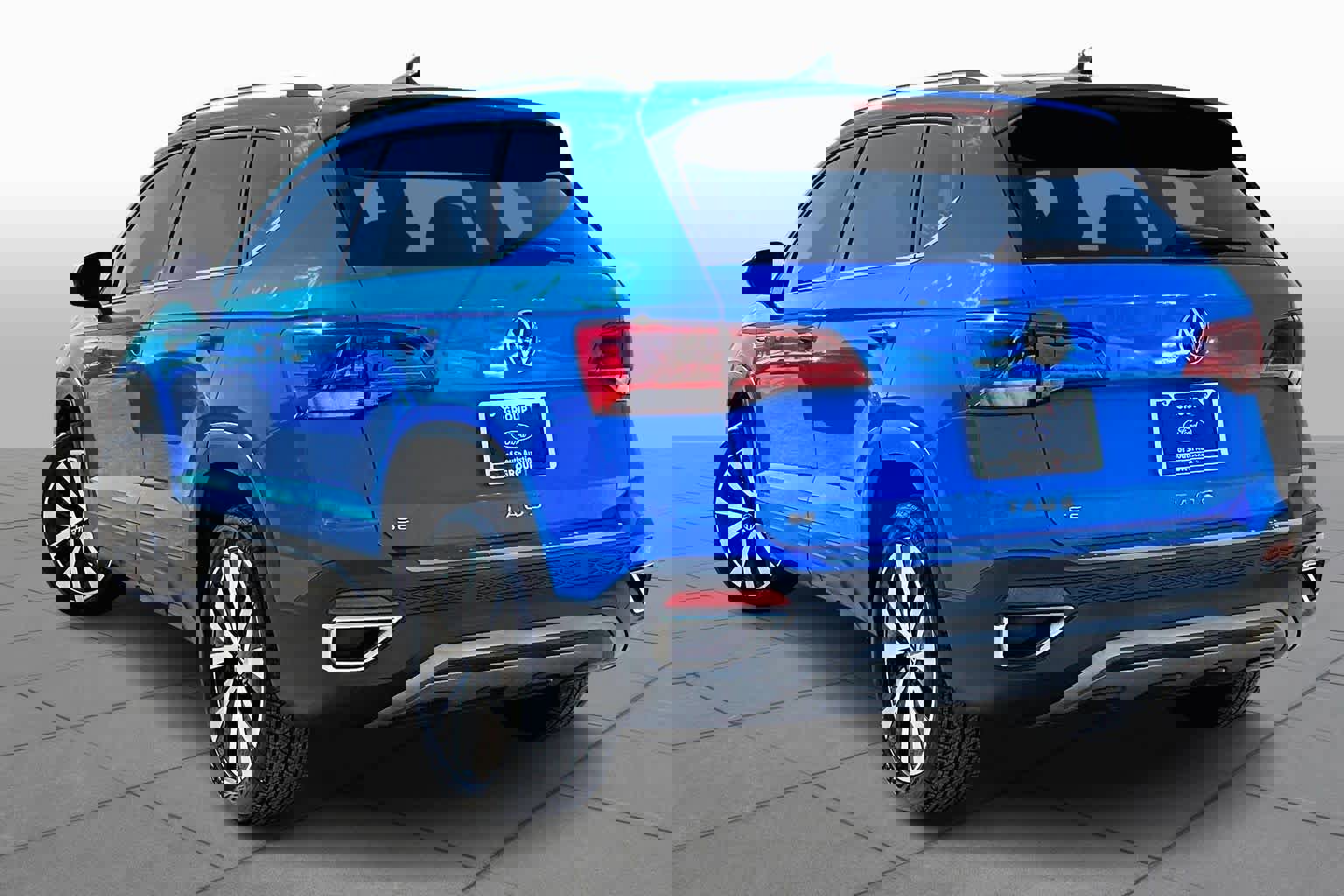 Used 2023 Volkswagen Taos SE image 12