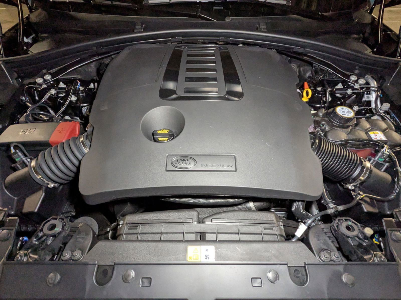 New 2026 Land Rover Range Rover Velar Dynamic SE image 18