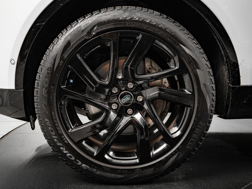 Used 2023 Land Rover Discovery S R-Dynamic image 13