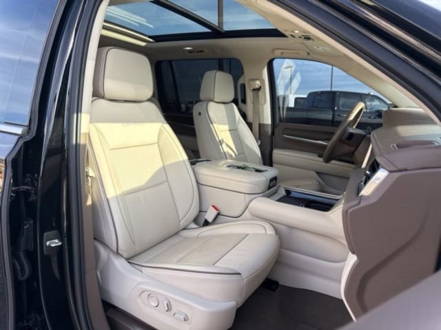 Used 2022 GMC Yukon XL Denali AWD/4WD image 18