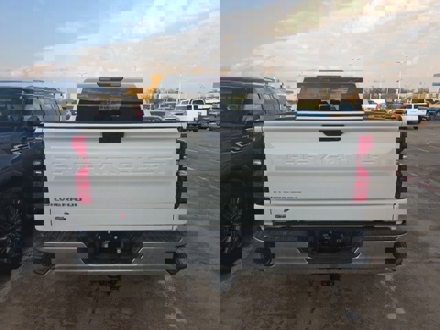 Used 2021 Chevrolet Silverado 1500 W/T w/ WT Value Package image 4