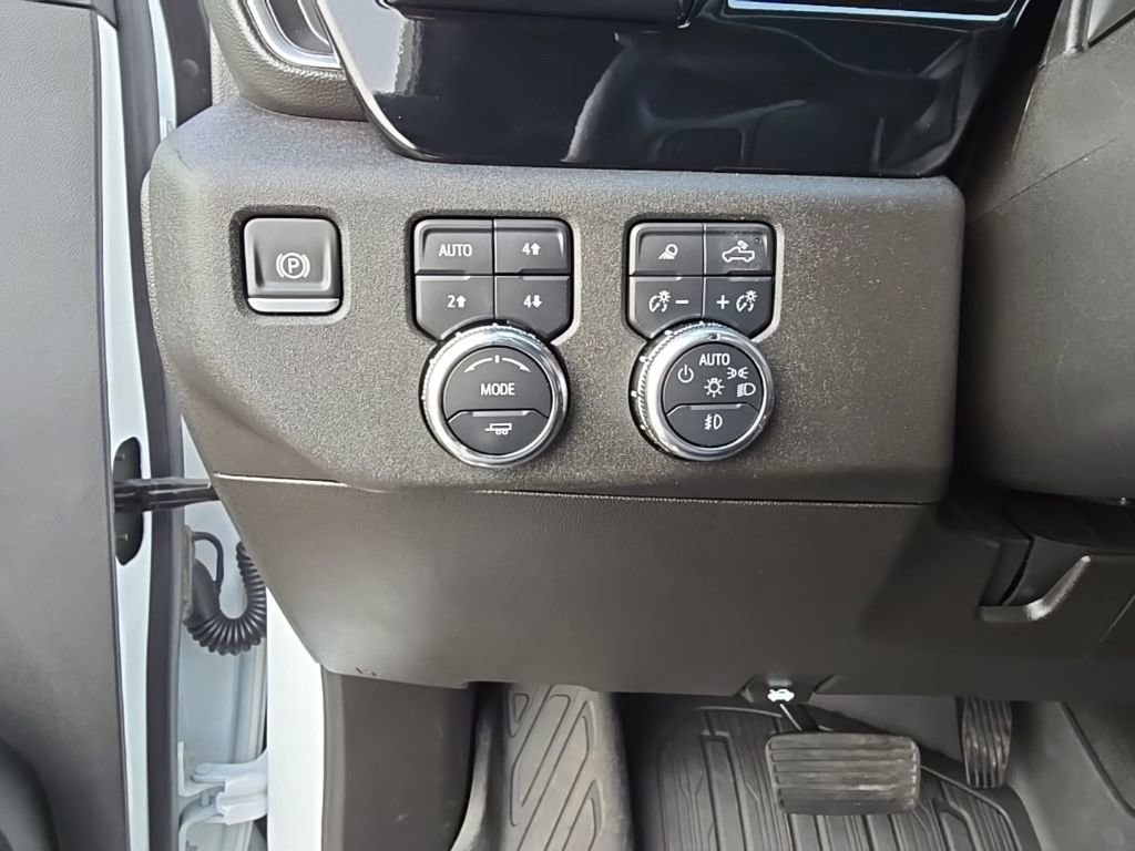 Used 2025 GMC Sierra 3500 SLT w/ X31 Off-Road Package image 20