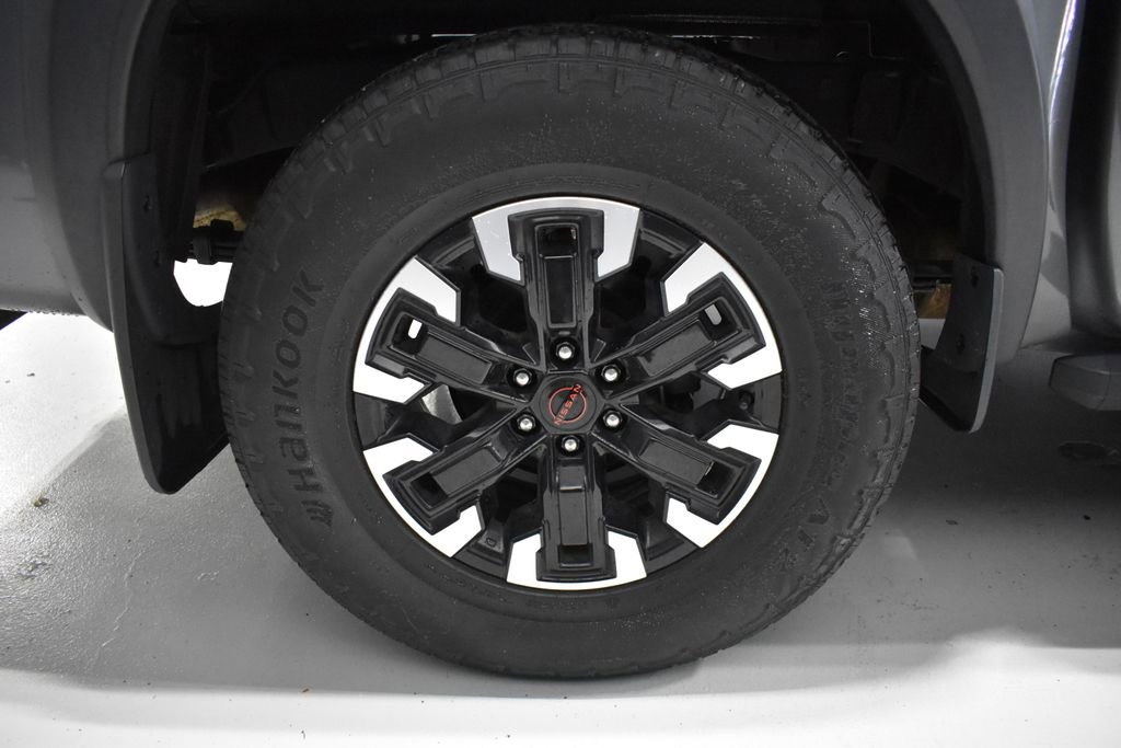 Certified 2023 Nissan Frontier PRO-4X w/ Technology Package image 9