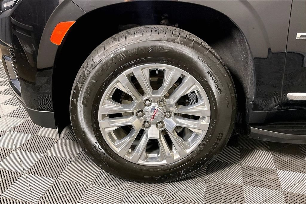 Used 2022 GMC Yukon XL Denali AWD/4WD image 10