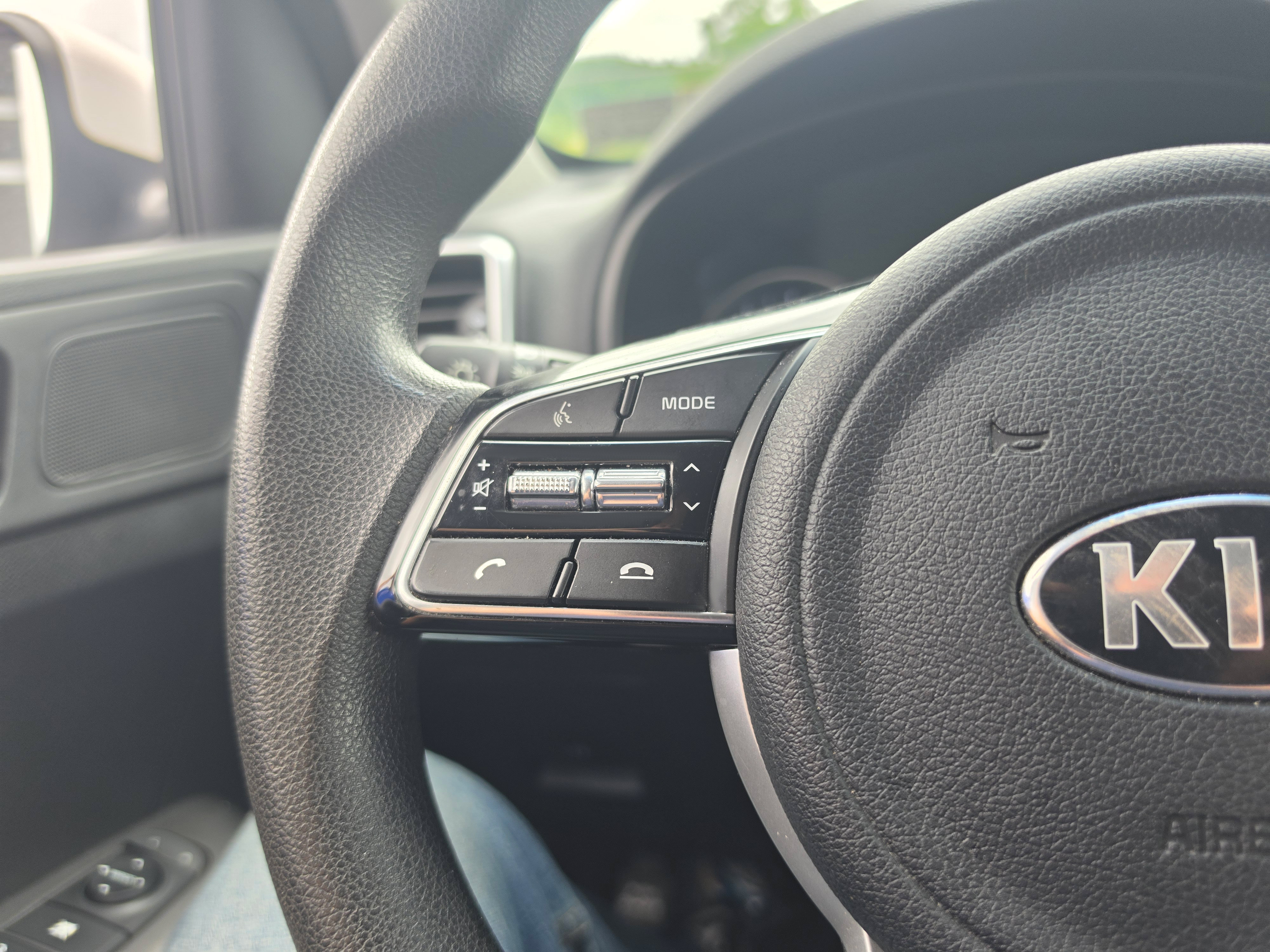 Used 2021 Kia Sportage LX AWD/4WD image 16