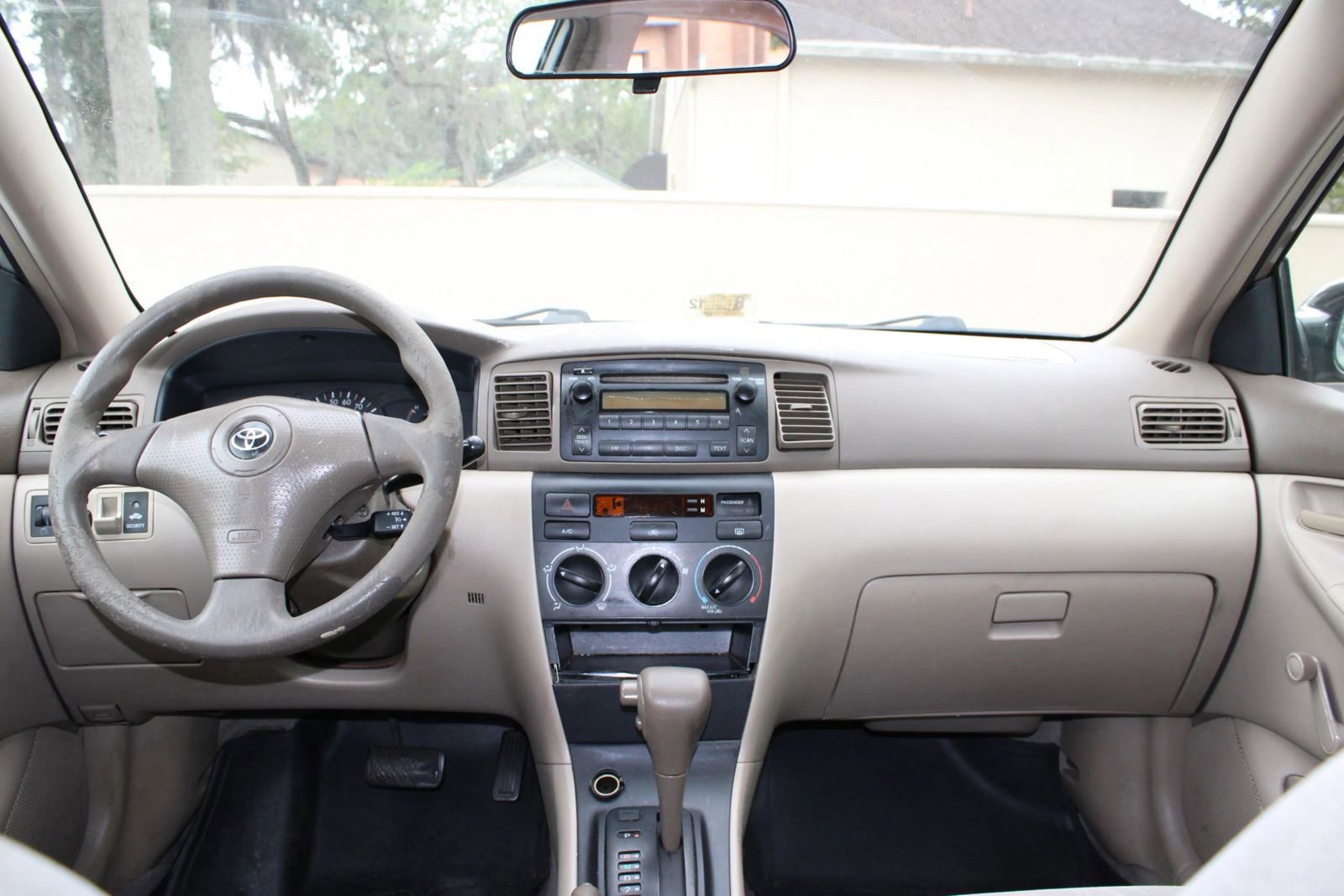 Used 2005 Toyota Corolla CE FWD image 9