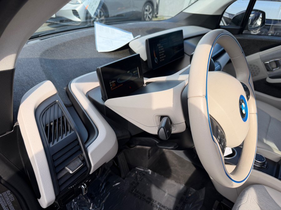 Used 2015 BMW i3 w/ Range Extender RWD image 9