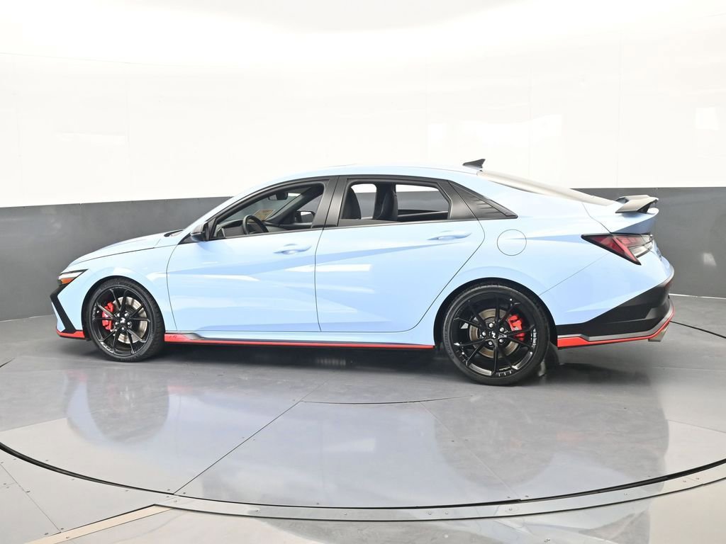 Used 2025 Hyundai Elantra N image 3