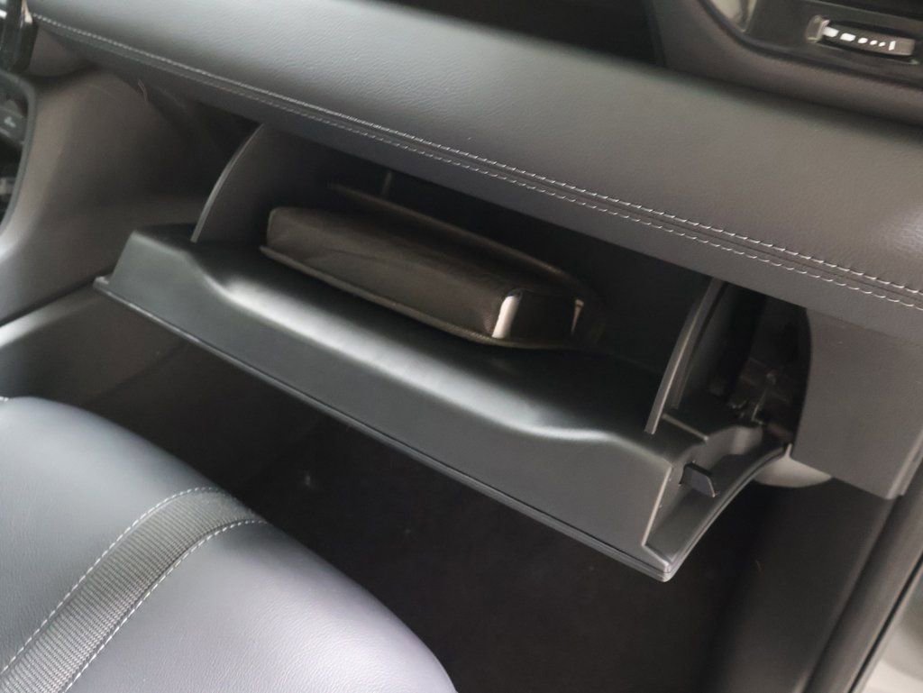 New 2025 Honda Pilot Touring image 24