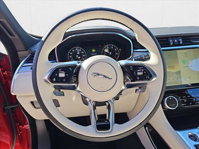 New 2025 Jaguar F-PACE R-Dynamic S image 15