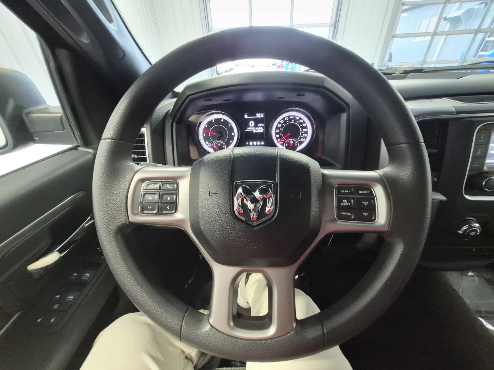 Used 2022 RAM 1500 Warlock AWD/4WD image 23