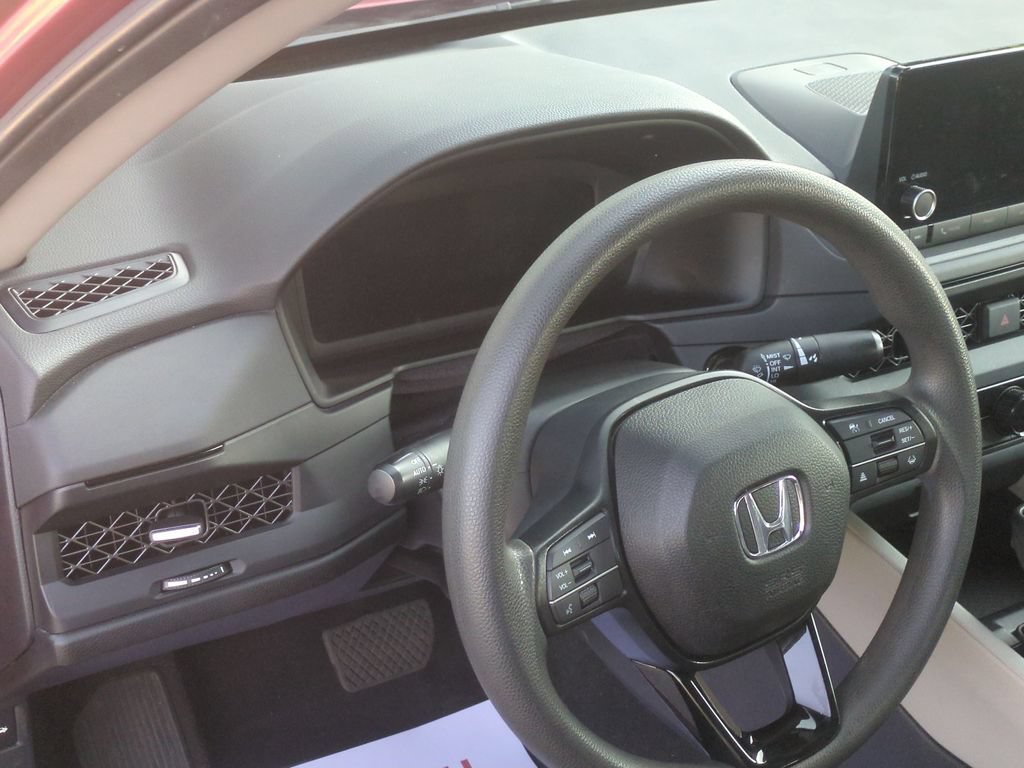 Used 2024 Honda Accord EX image 9