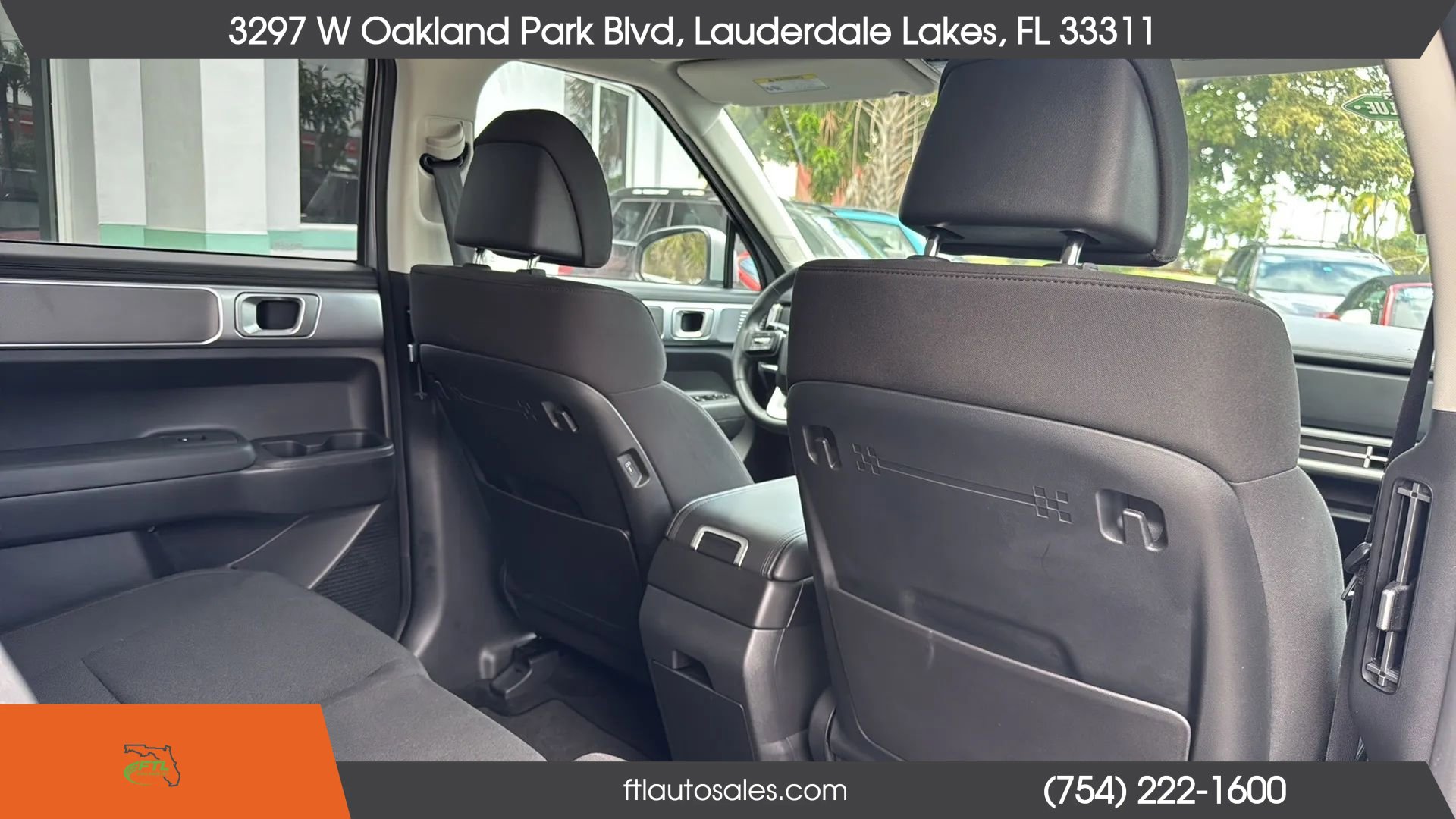 Used 2025 Hyundai Santa Fe SE FWD image 29