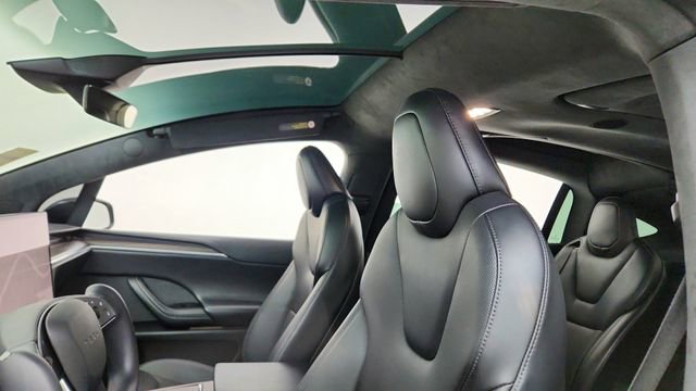 Used 2022 Tesla Model X image 35