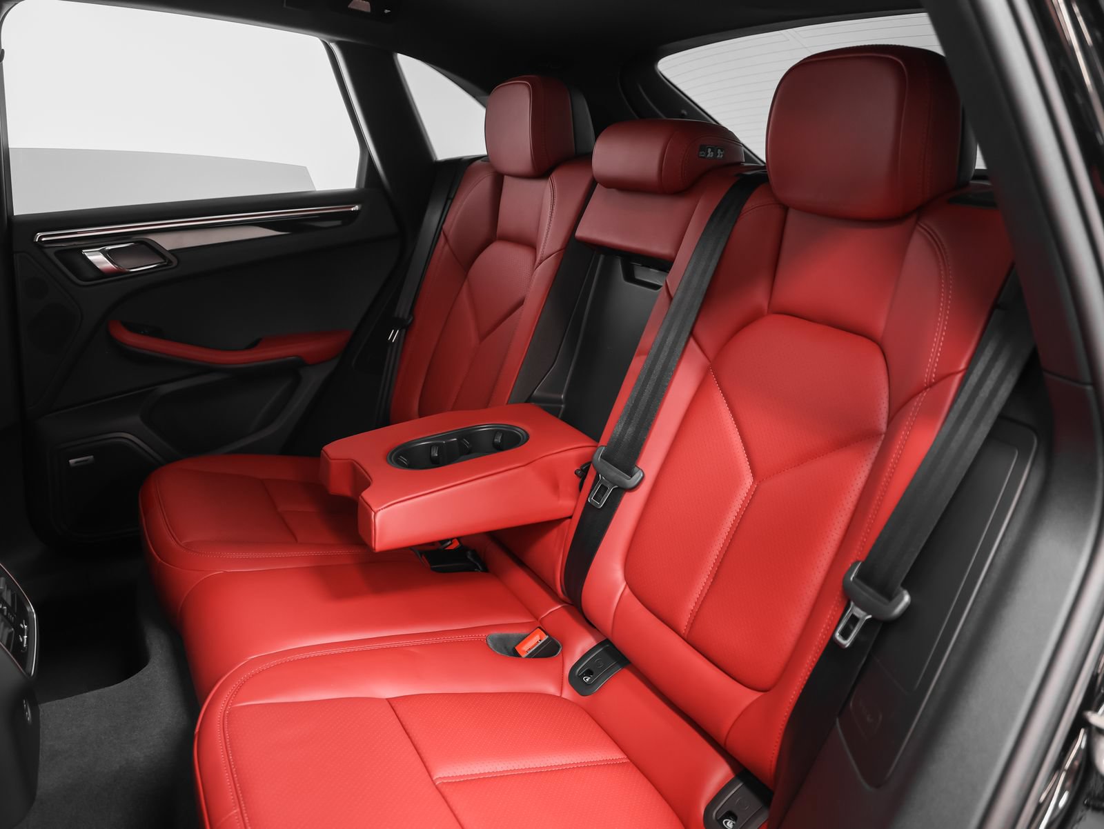 New 2026 Porsche Macan S AWD/4WD image 44