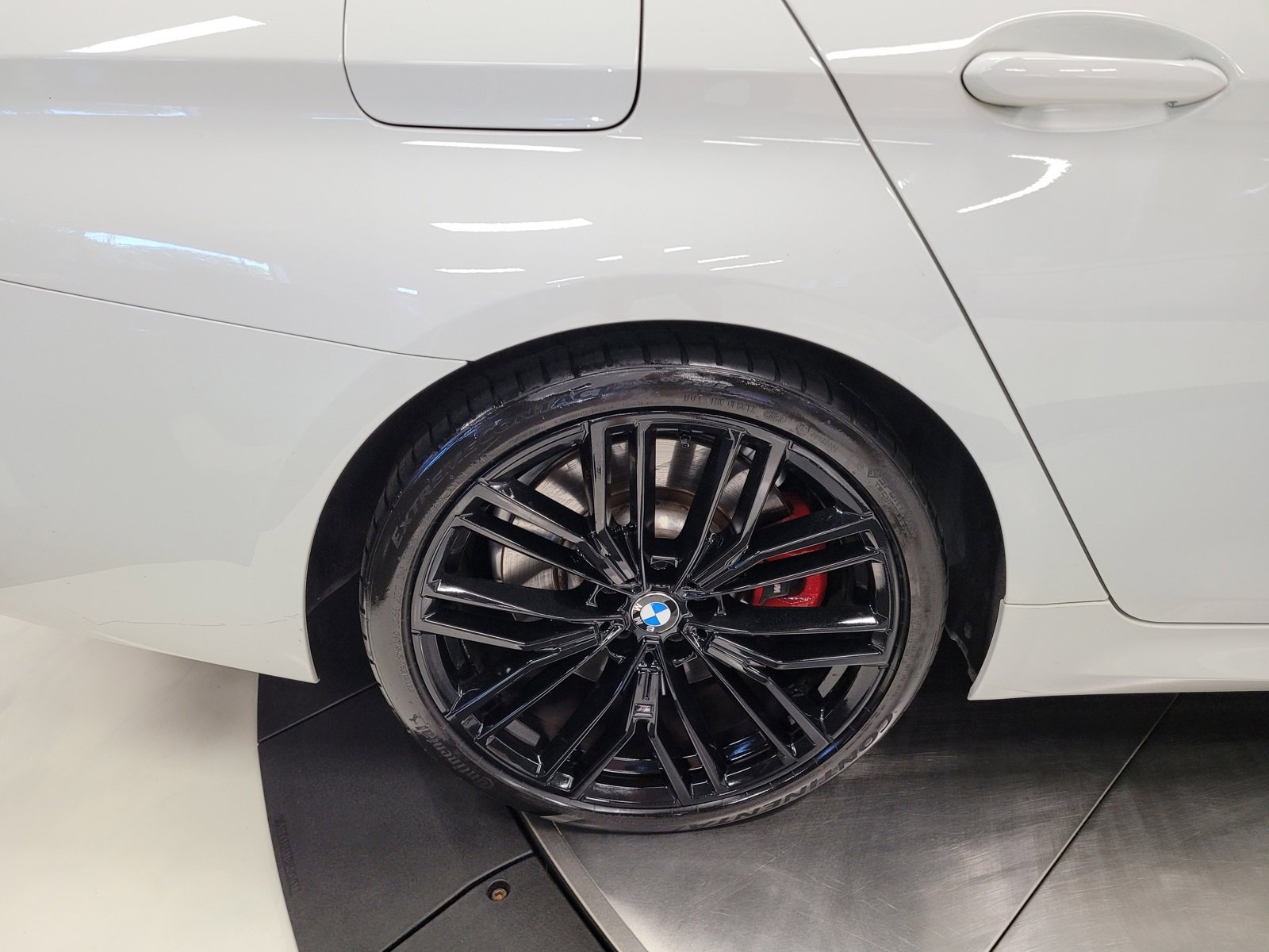 Used 2021 BMW 540i w/ M Sport Package image 41