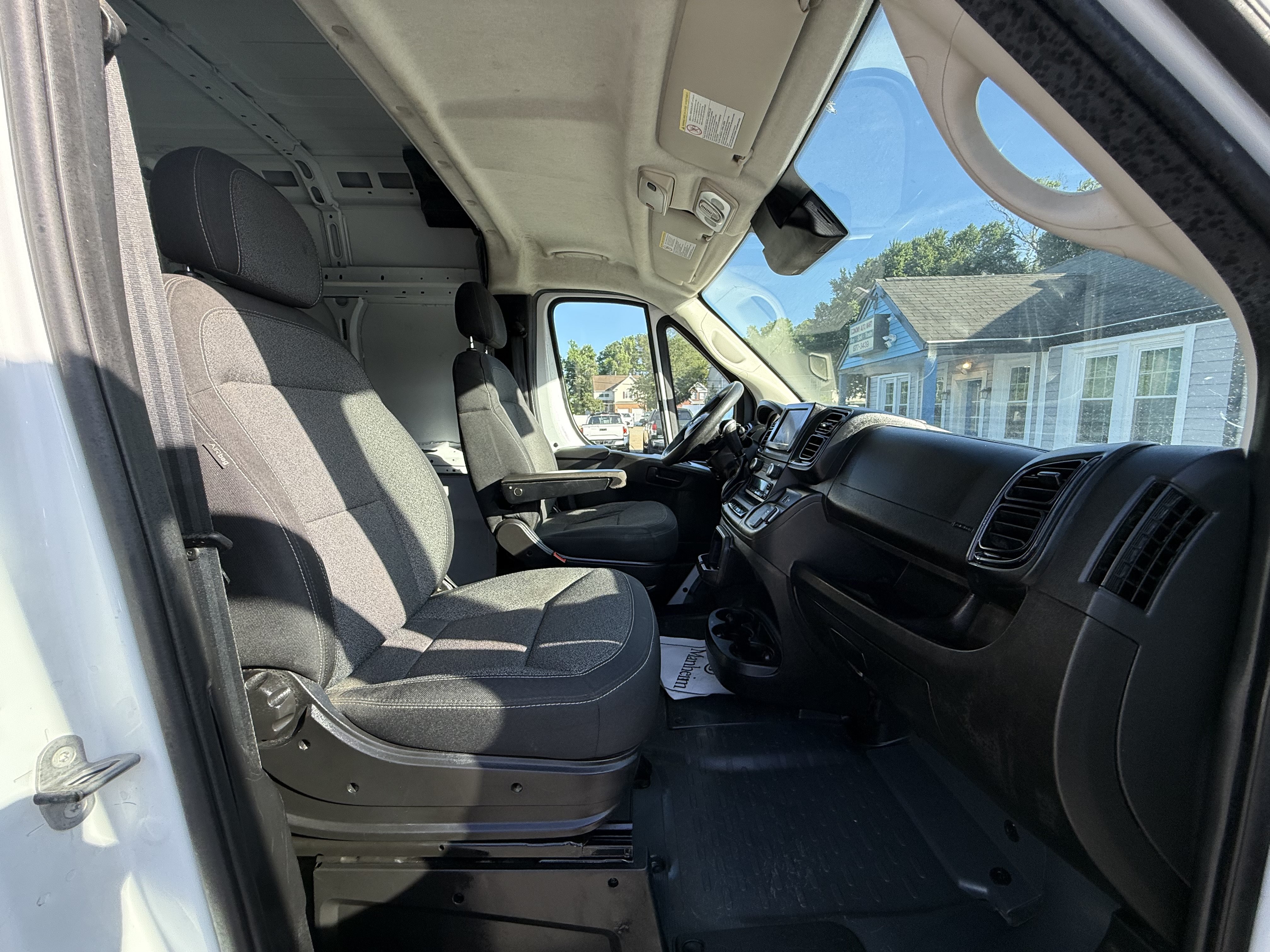 Used 2023 RAM ProMaster 2500 FWD image 16