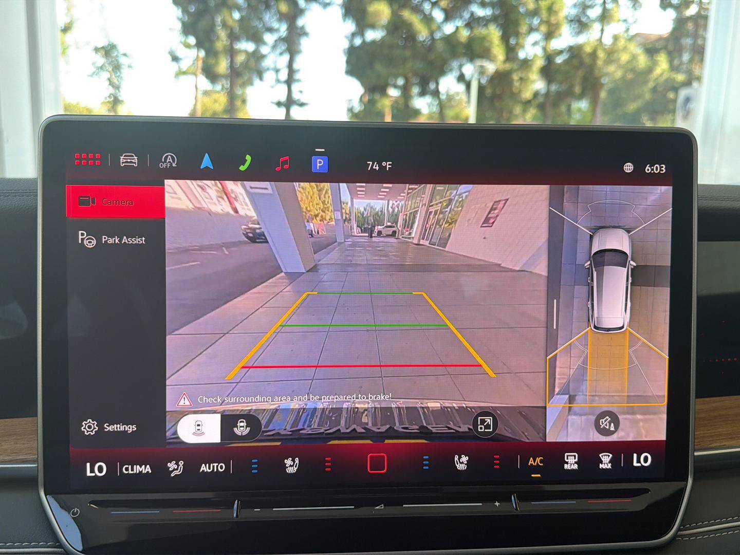 New 2025 Volkswagen Tiguan SEL R-Line AWD/4WD image 21