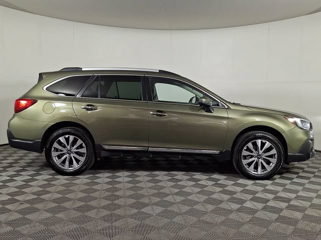 Used 2018 Subaru Outback 3.6R Touring AWD/4WD image 10