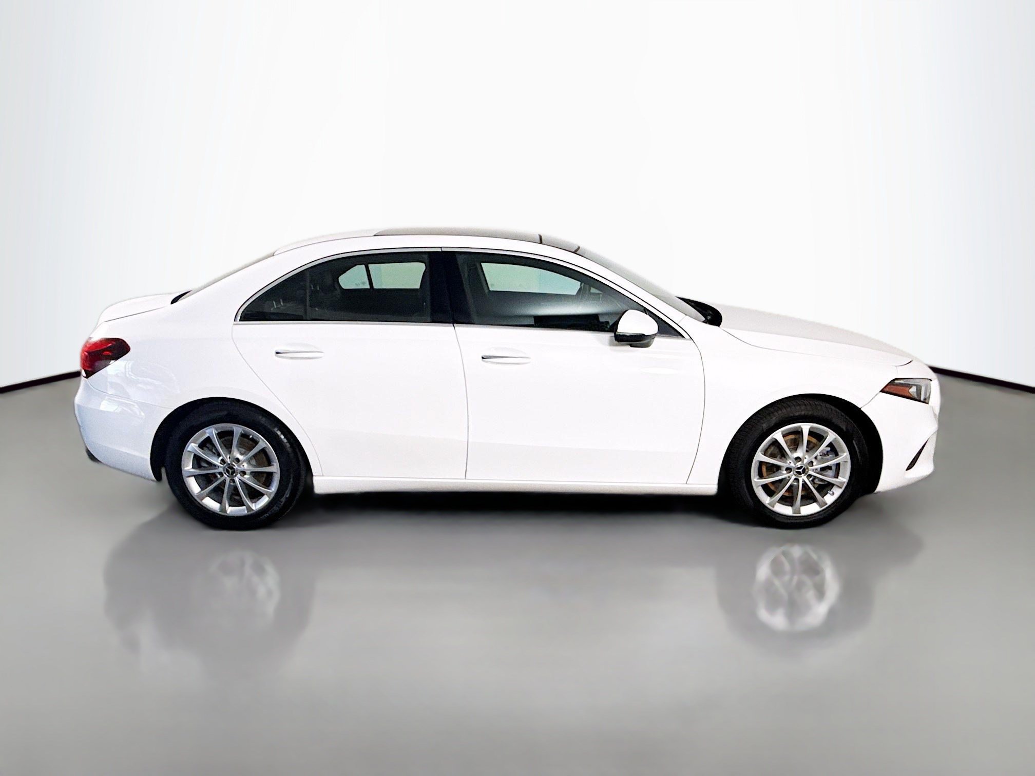 Used 2019 Mercedes-Benz A 220 w/ Premium Package image 11