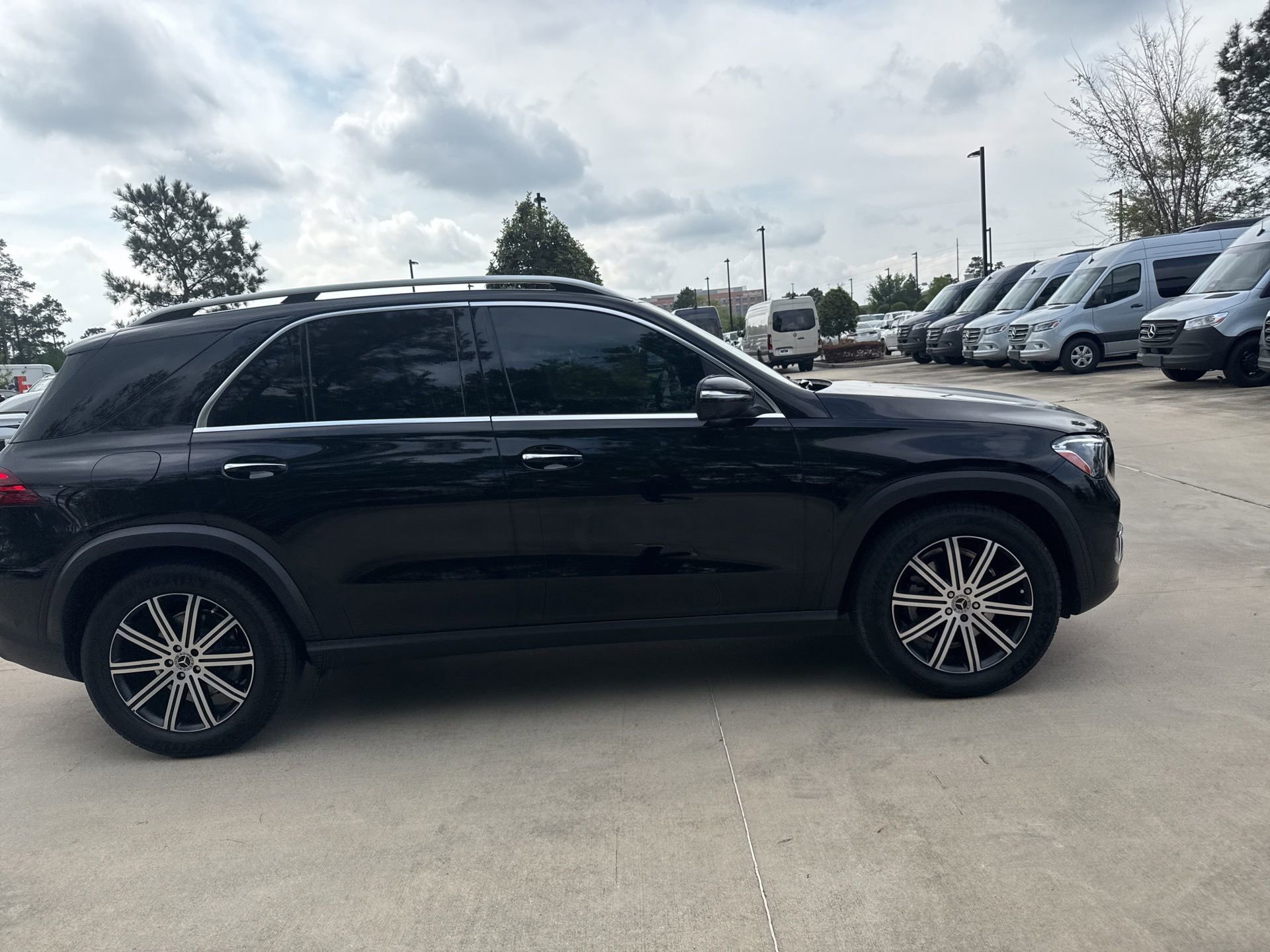 Used 2026 Mercedes-Benz GLE 350 4MATIC image 3